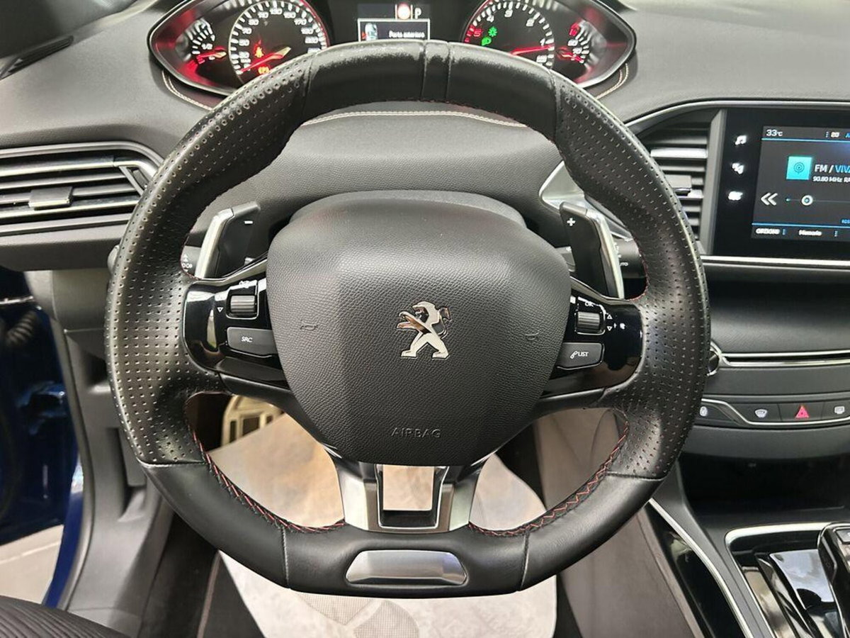 Peugeot 308 BlueHDi 130 S&S EAT8 GT Line (12)