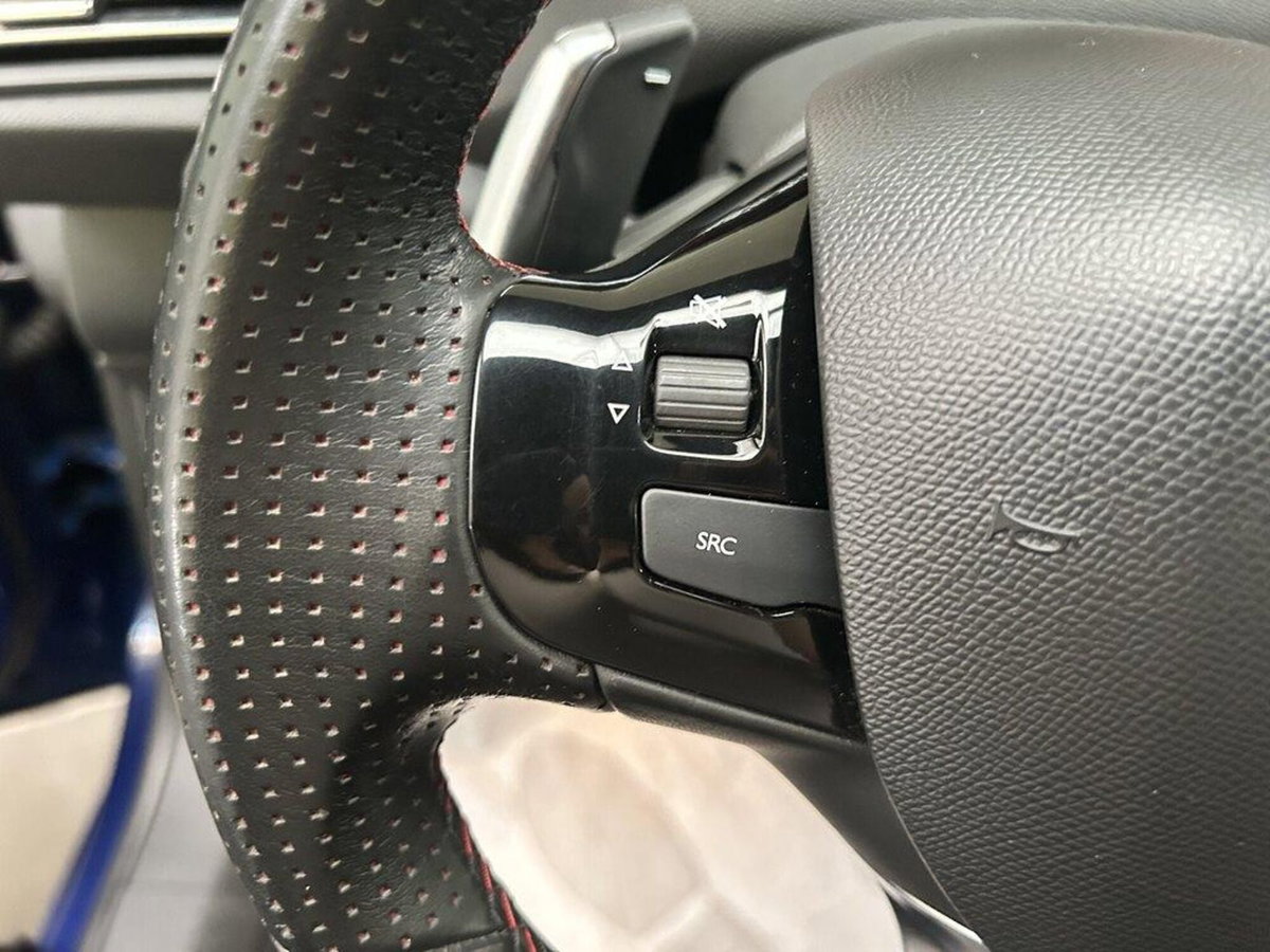 Peugeot 308 BlueHDi 130 S&S EAT8 GT Line (13)