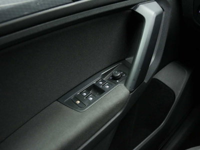 Volkswagen Tiguan 2.0 TDI 150 CV SCR DSG 4MOTION Life (14)