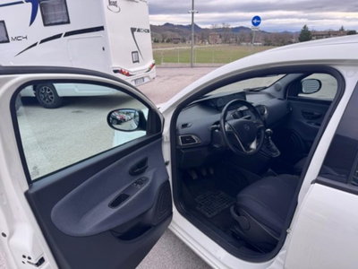 Lancia Ypsilon 1.0 FireFly 5 porte S&S Hybrid Ecochic Gold (17)