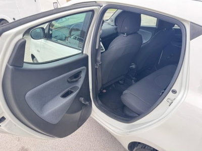 Lancia Ypsilon 1.0 FireFly 5 porte S&S Hybrid Ecochic Gold (18)