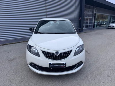 Lancia Ypsilon 1.0 FireFly 5 porte S&S Hybrid Ecochic Gold (2)