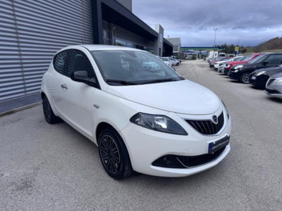 Lancia Ypsilon 1.0 FireFly 5 porte S&S Hybrid Ecochic Gold (3)
