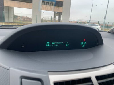 Toyota Yaris 1.0 5 porte Now (12)