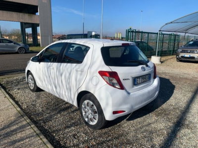 Toyota Yaris 1.0 5 porte Active (7)