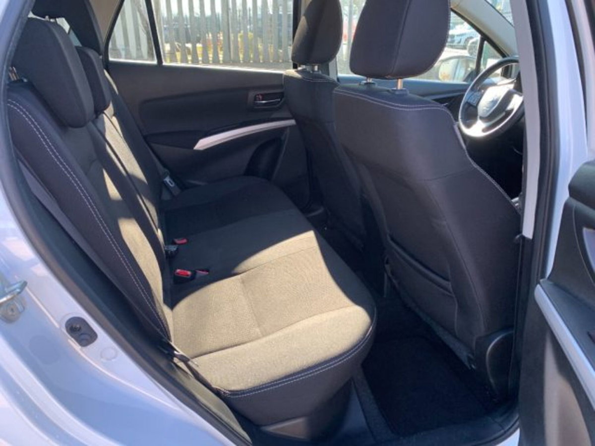 Suzuki S-Cross 1.6 DDiS 4WD All Grip Top (11)