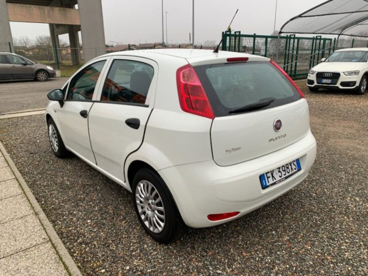 Fiat Punto 1.3 MJT II S&S 95 CV 5 porte Street (7)