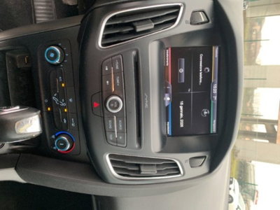 Ford Focus Station Wagon 1.5 TDCi 120 CV Start&Stop Powershift SW Business (16)