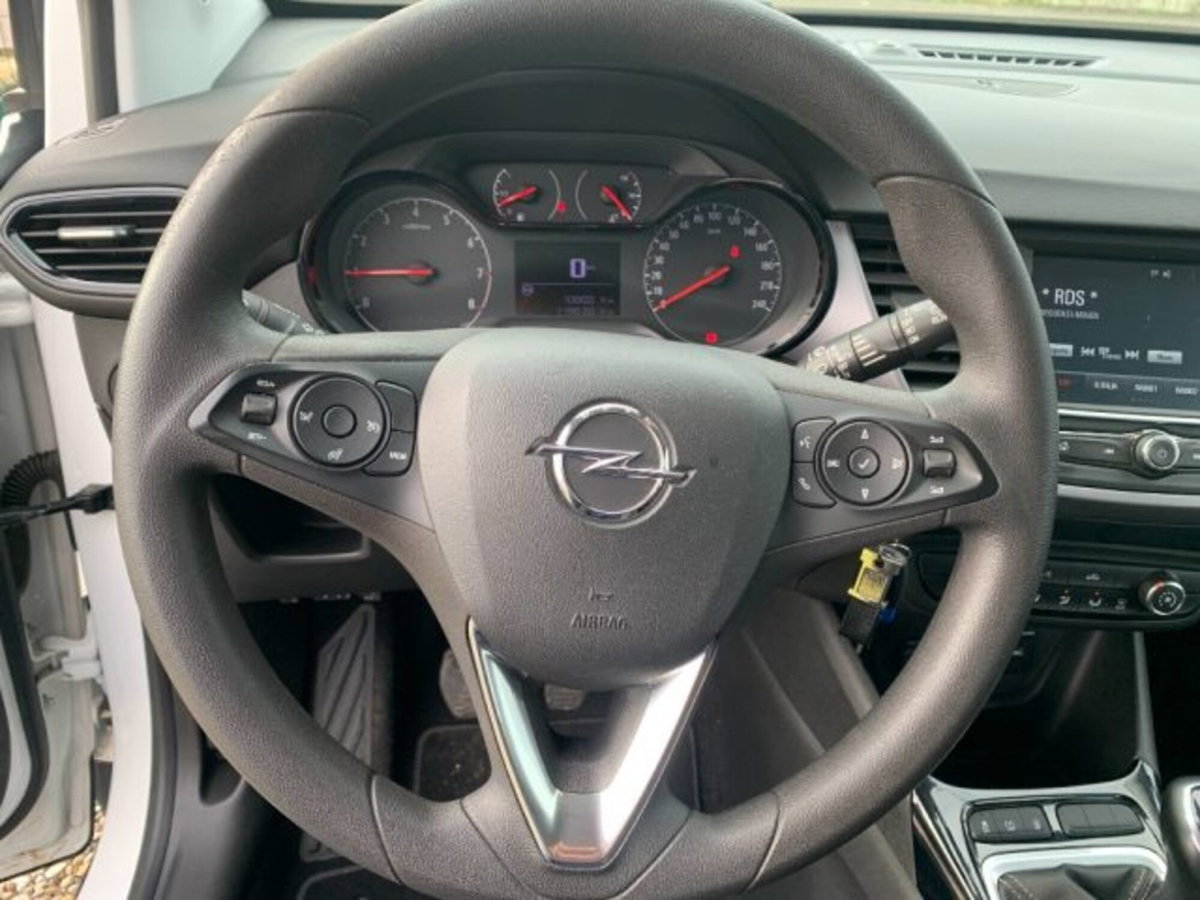 Opel Crossland X 1.2 12V Innovation (15)