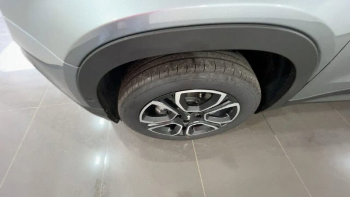 Jeep Avenger 1.2 turbo Summit fwd 100cv (7)