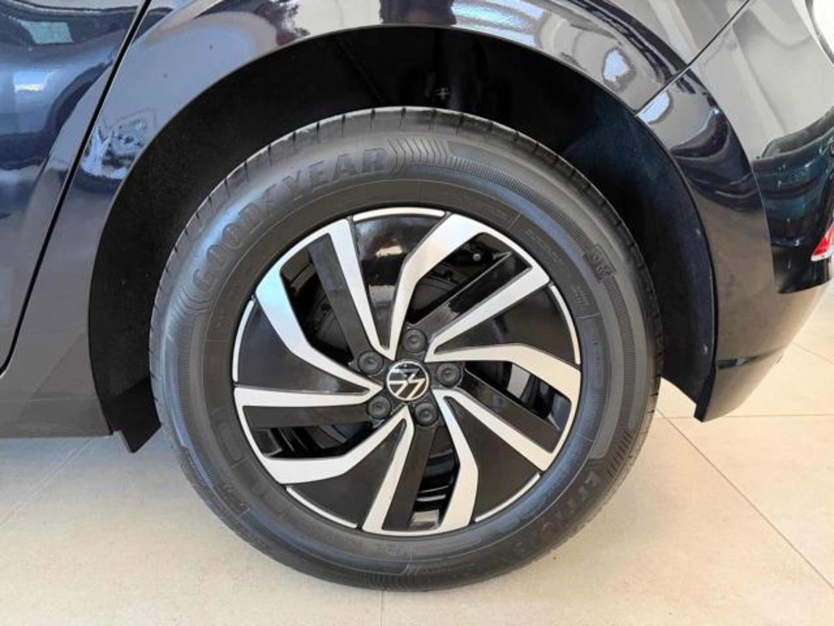 Volkswagen Polo 1.0 tsi Life 95cv dsg (14)