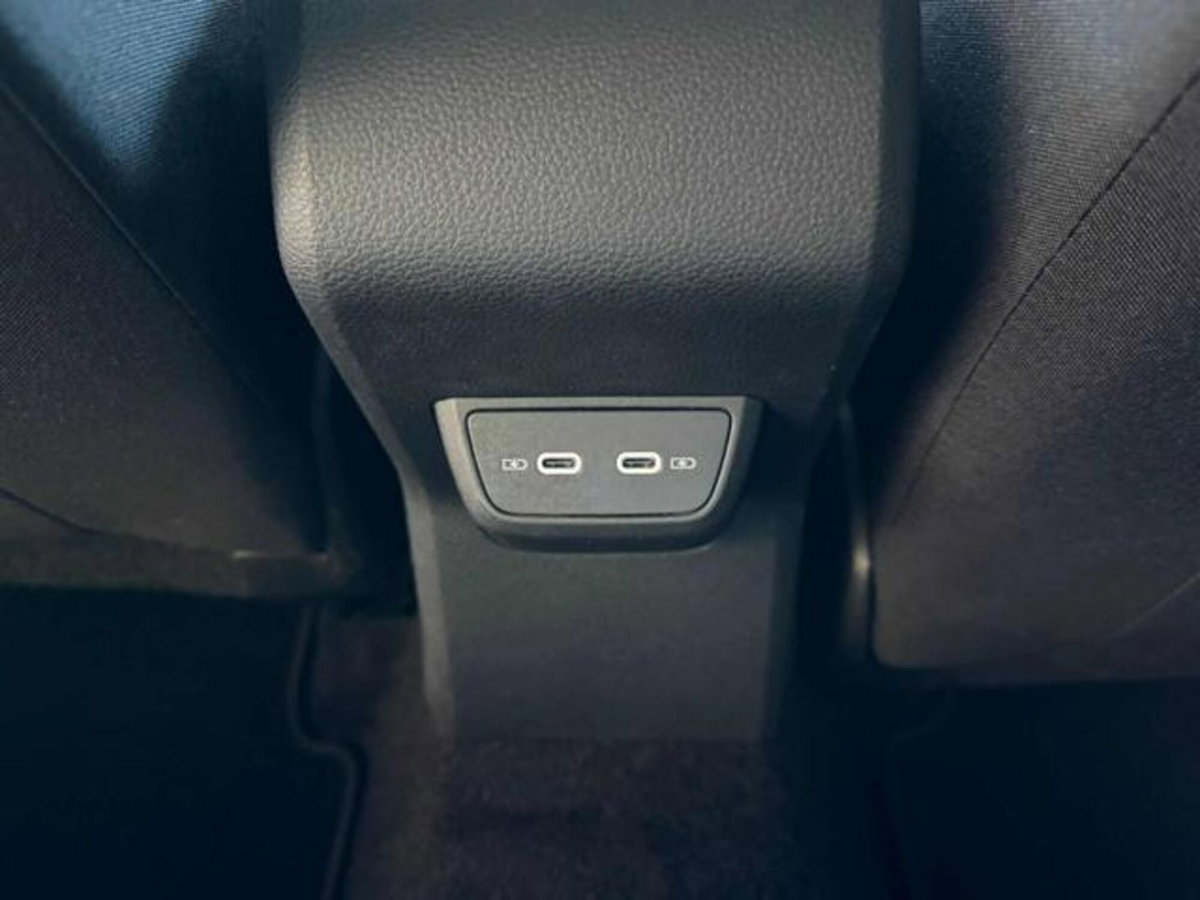 Volkswagen Polo 1.0 tsi Life 95cv dsg (16)