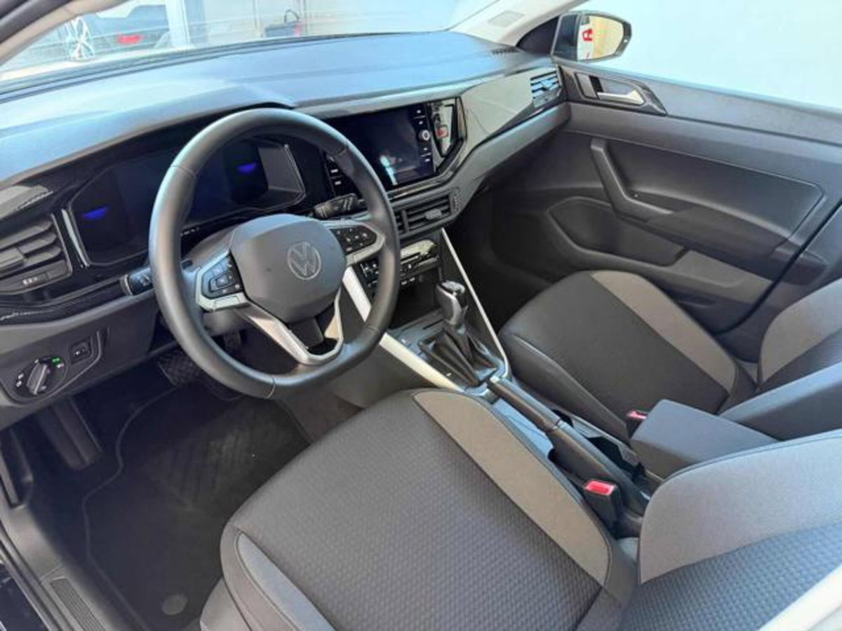 Volkswagen Polo 1.0 tsi Life 95cv dsg (17)
