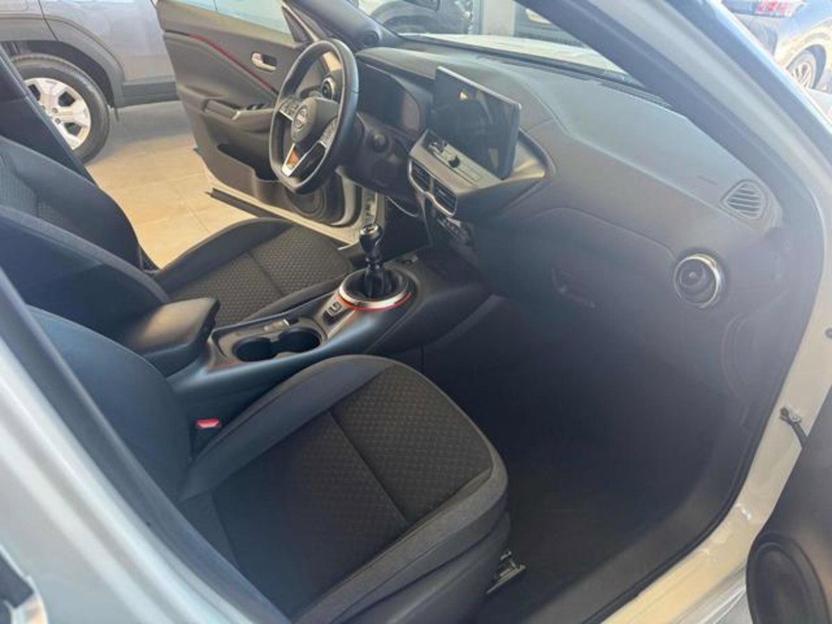 Nissan Juke 1.0 dig-t N-Connecta 114cv (11)