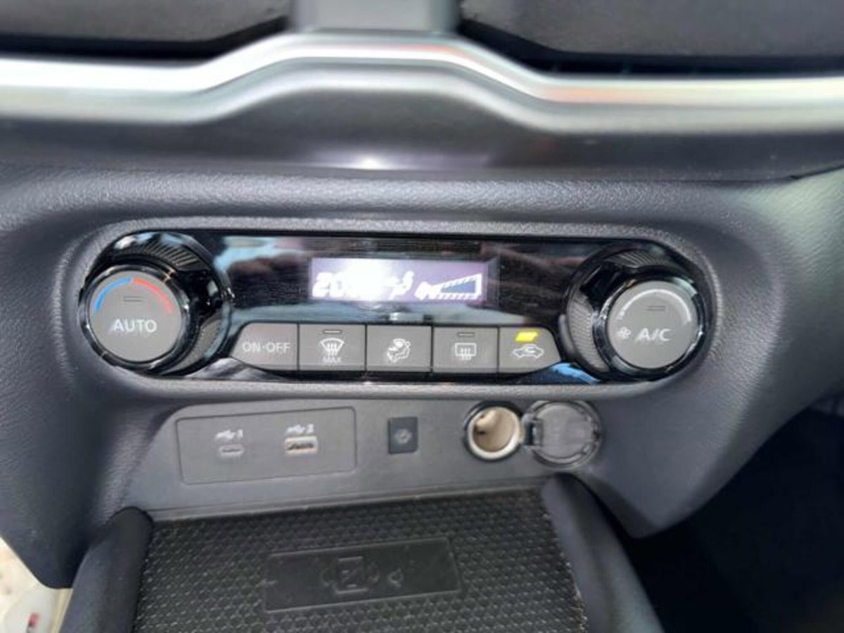 Nissan Juke 1.0 dig-t N-Connecta 114cv dct (11)