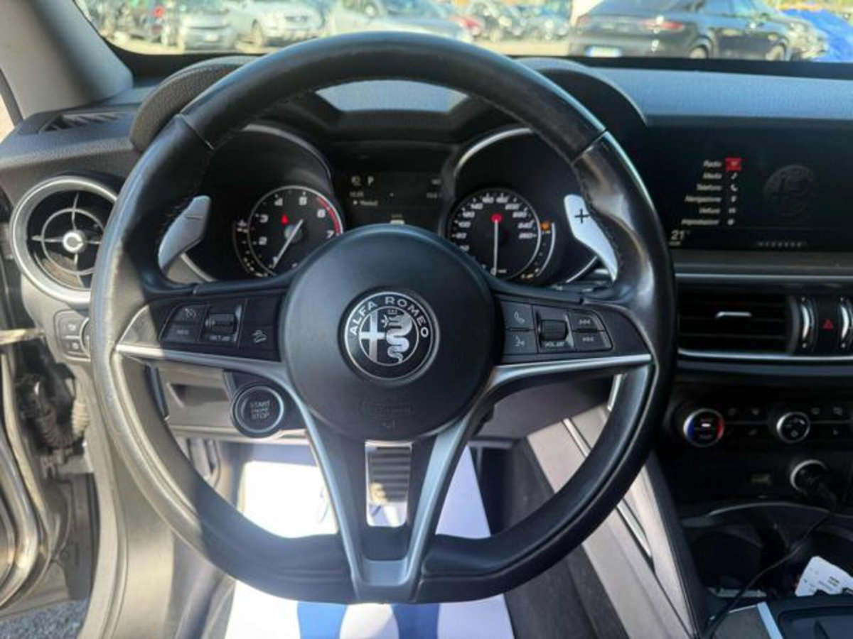 Alfa Romeo Stelvio Stelvio 2.0 Turbo 280 CV AT8 Q4 First Edition (11)