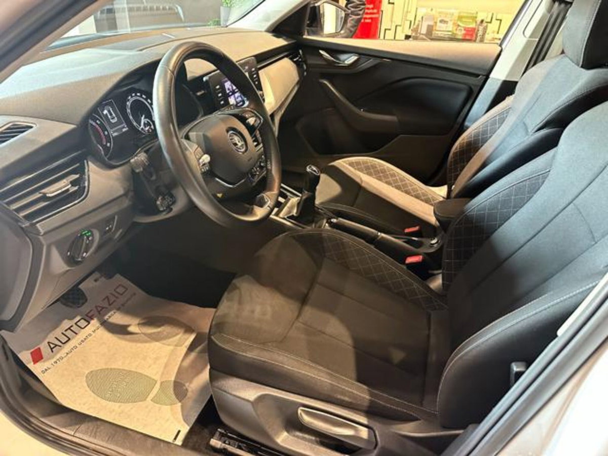 Skoda Kamiq 1.0 tsi Black Dots 95cv (6)
