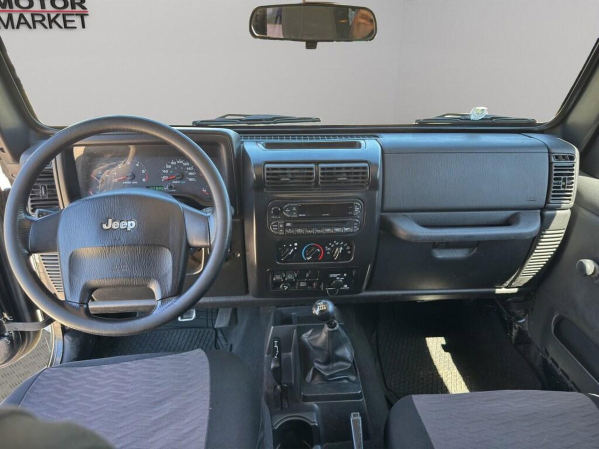 Jeep Wrangler 2.4 cat Sport (12)