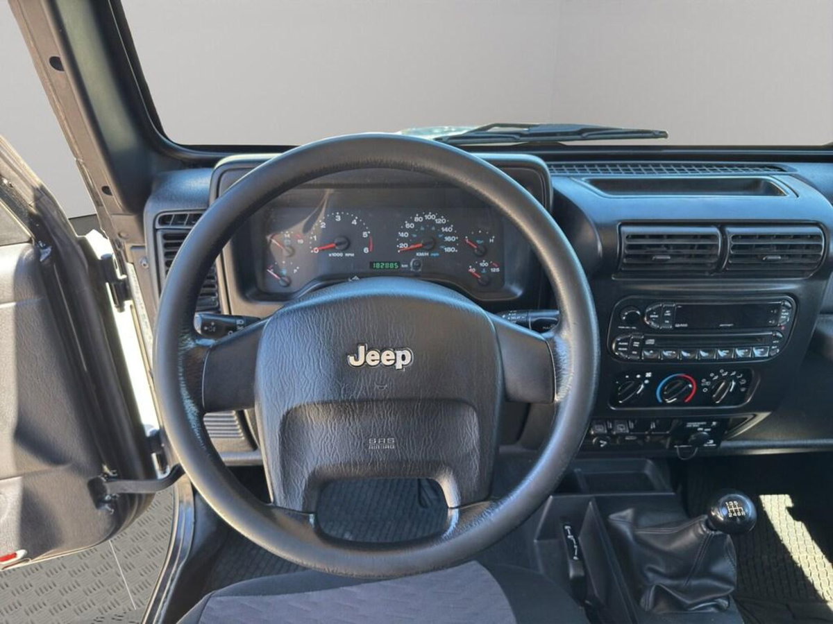 Jeep Wrangler 2.4 cat Sport (15)