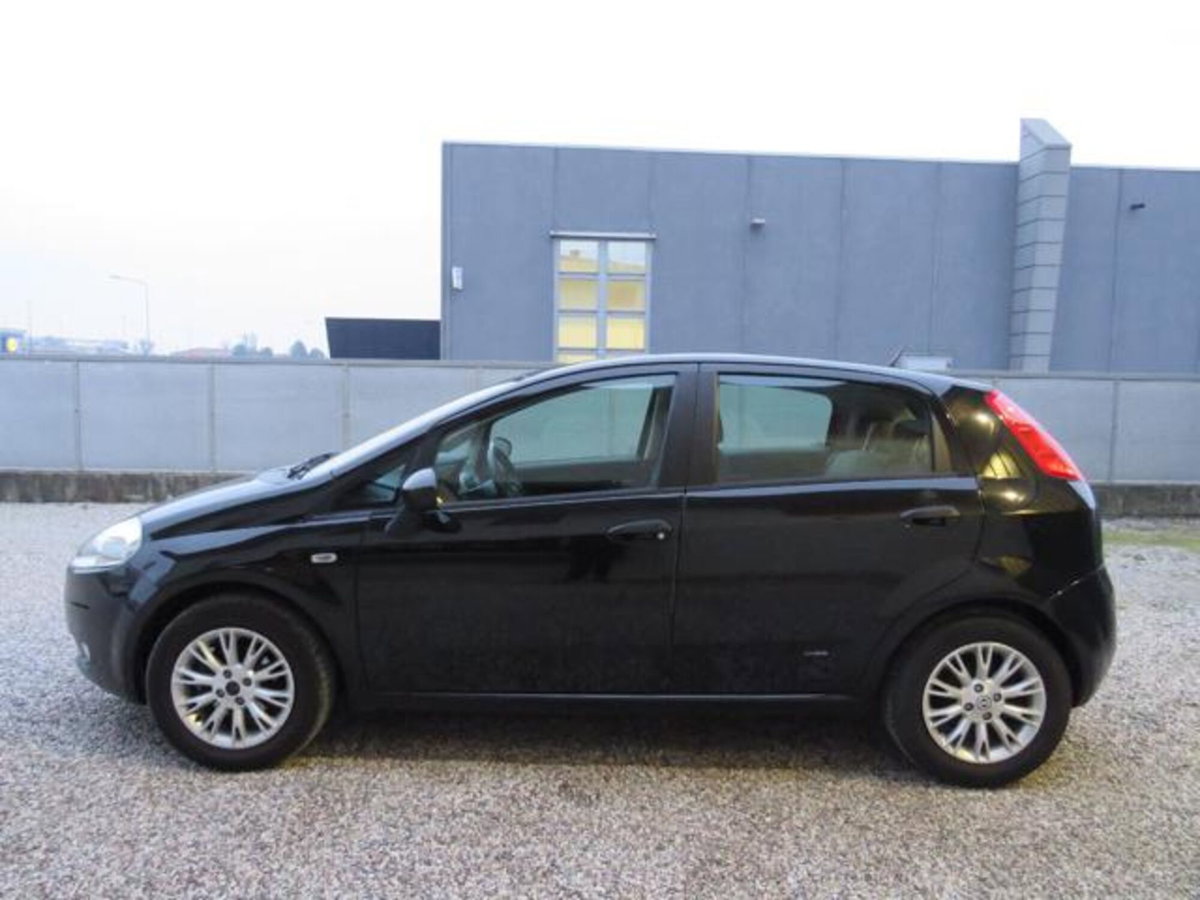 Fiat Grande Punto 1.3 MJT 75 CV 5 porte S&S Actual (8)