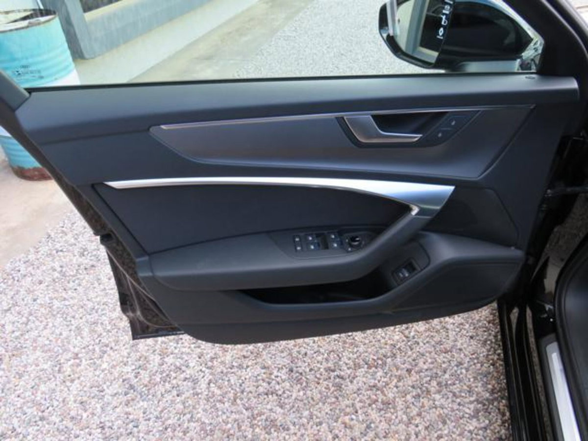 Audi A6 Avant 35 2.0 TDI S tronic Business Plus (11)
