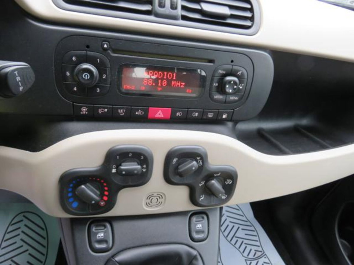 Fiat Panda 0.9 TwinAir Turbo Natural Power Easy (14)