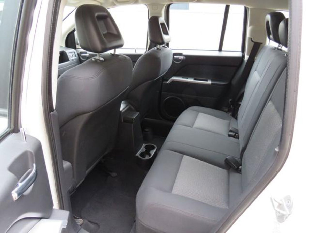 Jeep Compass 2.0 Turbodiesel Sport (11)