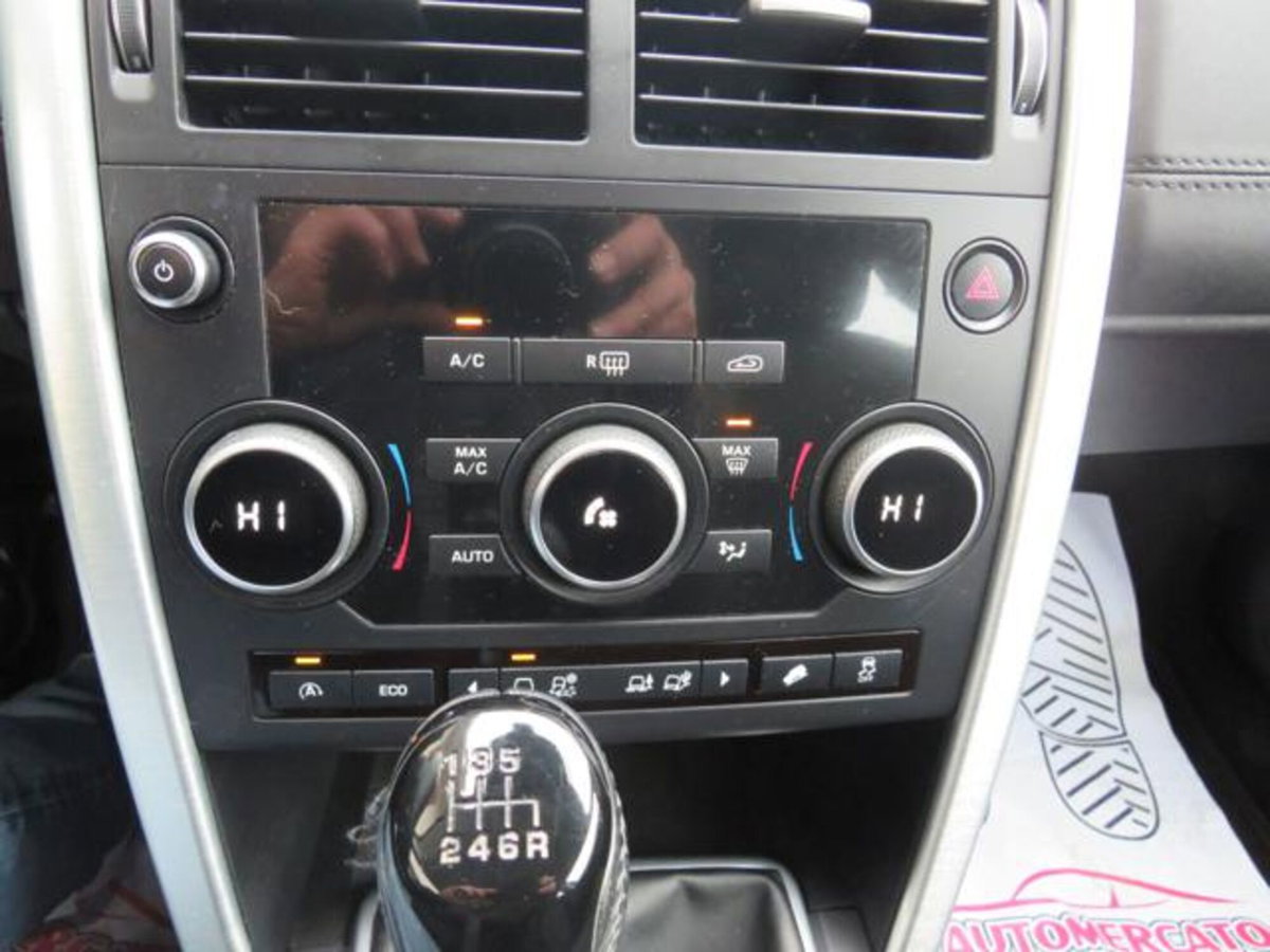 Land Rover Discovery Sport 2.0 TD4 150 CV SE (15)