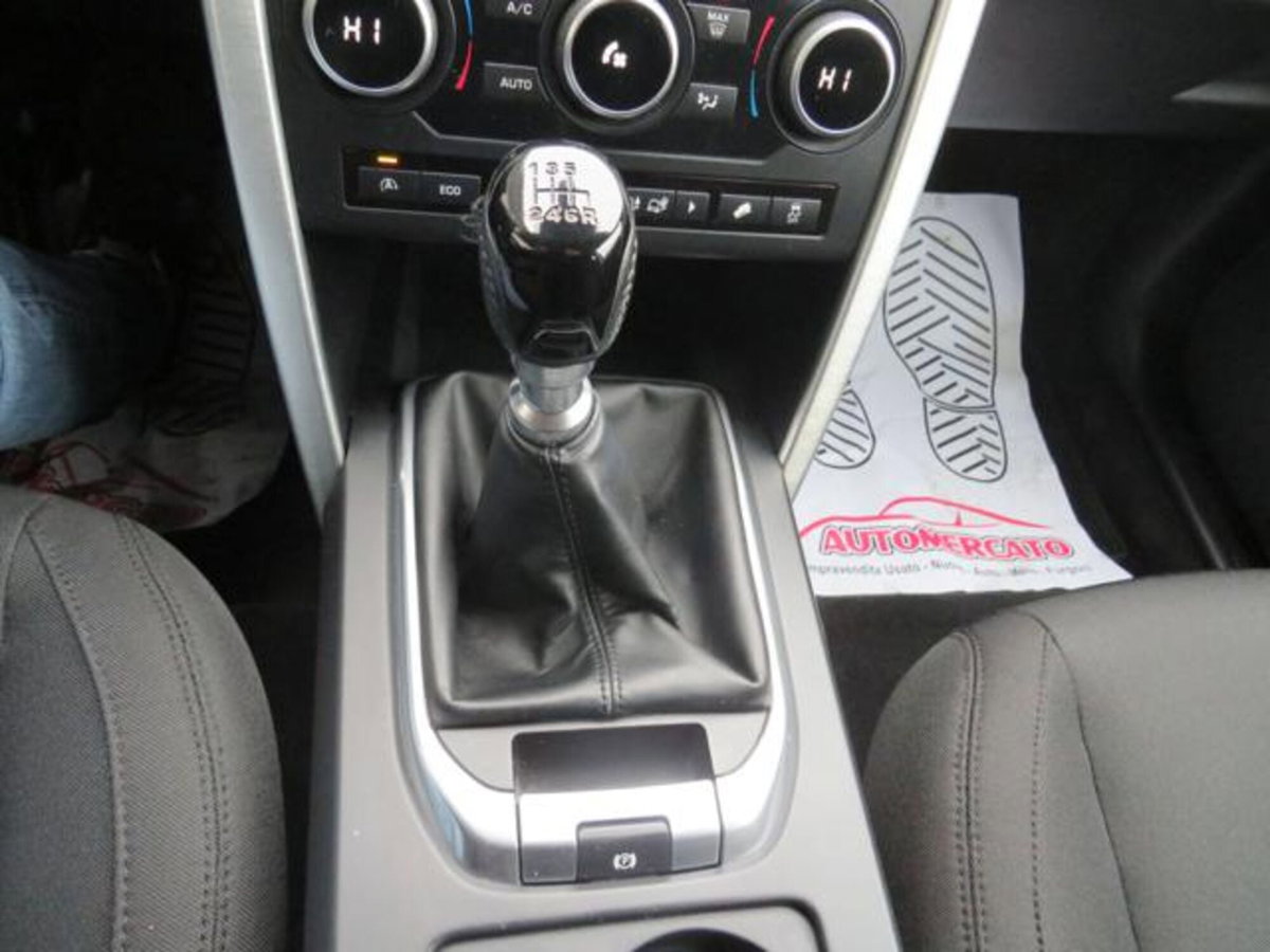Land Rover Discovery Sport 2.0 TD4 150 CV SE (16)