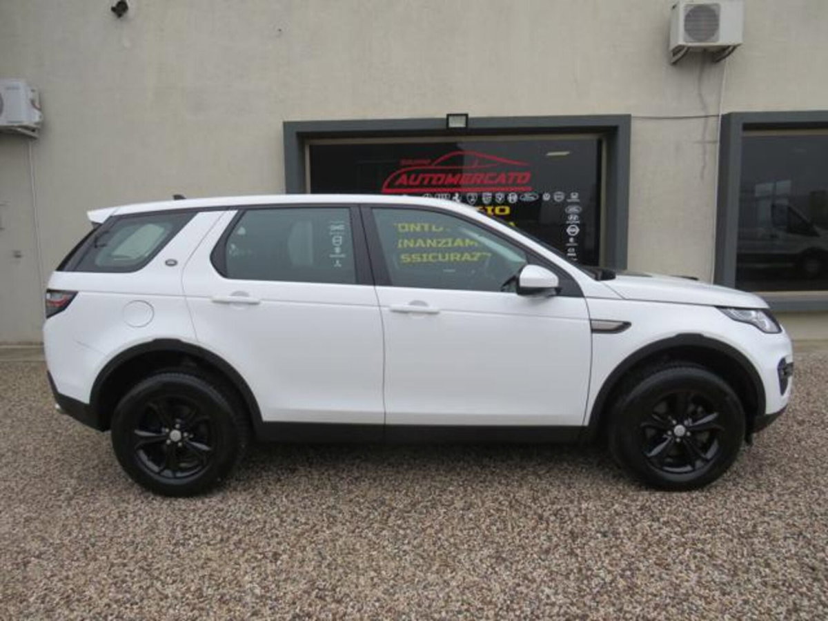 Land Rover Discovery Sport 2.0 TD4 150 CV SE (6)