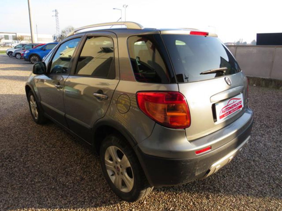 Fiat Sedici 1.9 MJT 4x4 Dynamic (8)