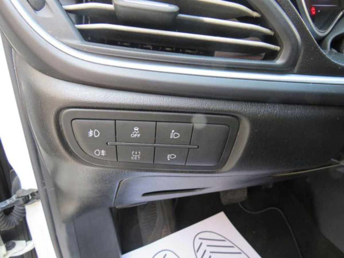 Fiat Tipo Station Wagon Tipo 1.6 Mjt S&S DCT SW Lounge (10)