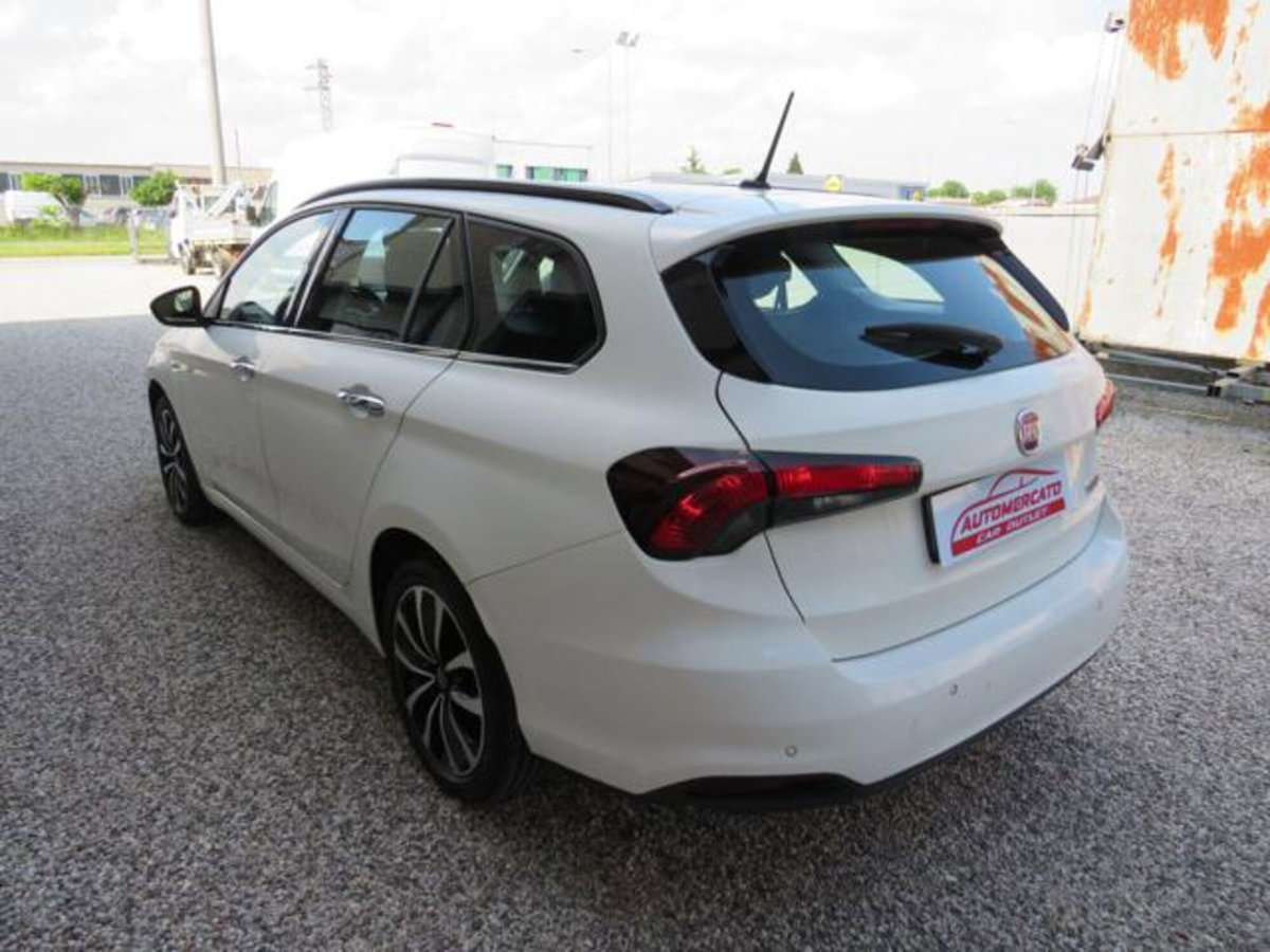 Fiat Tipo Station Wagon Tipo 1.6 Mjt S&S DCT SW Lounge (2)