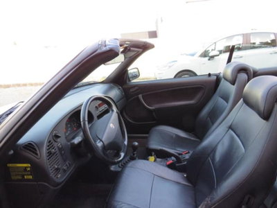 Saab 900 Cabrio 2.0i 16V cat S (10)