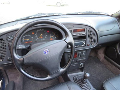 Saab 900 Cabrio 2.0i 16V cat S (11)