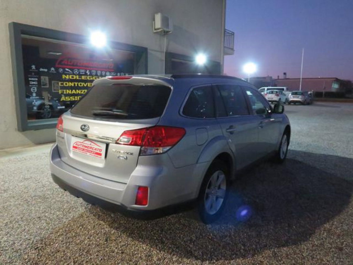Subaru Outback 2.0d-S Lineartronic Unlimited (5)