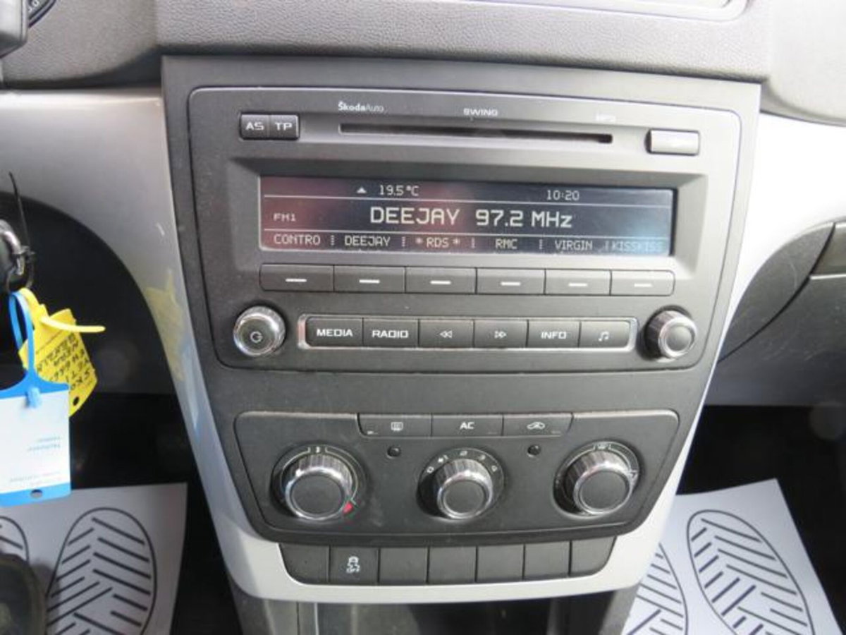 Skoda Yeti 1.2 TSI Adventure (9)