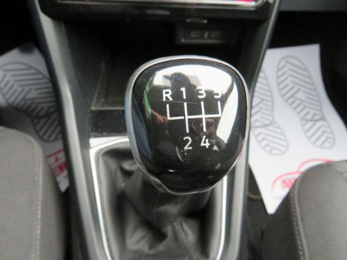 Volkswagen T-Cross 1.0 TSI Style BMT (16)