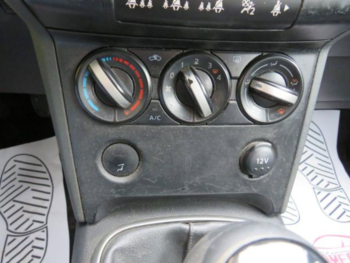 Nissan Qashqai 1.5 dCi Tekna (16)