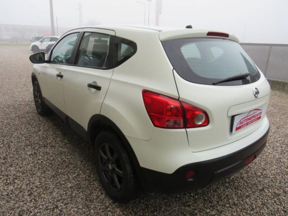 Nissan Qashqai 1.5 dCi Tekna (8)