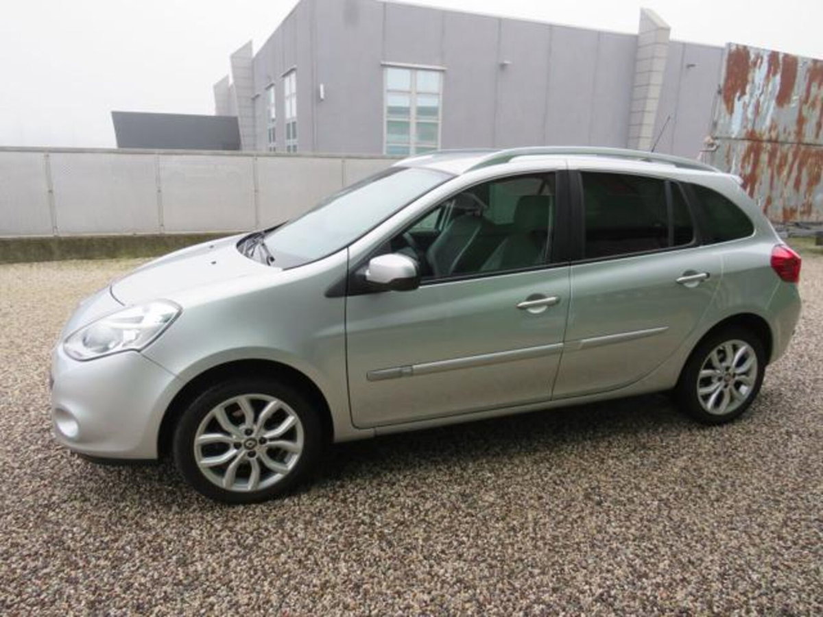 Renault Clio SporTour 1.5 dCi 85CV SporTour Luxe (6)