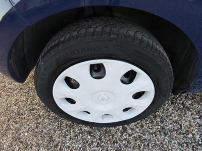 Renault Clio 1.2 16V 65CV 3 porte 4U Pack (17)
