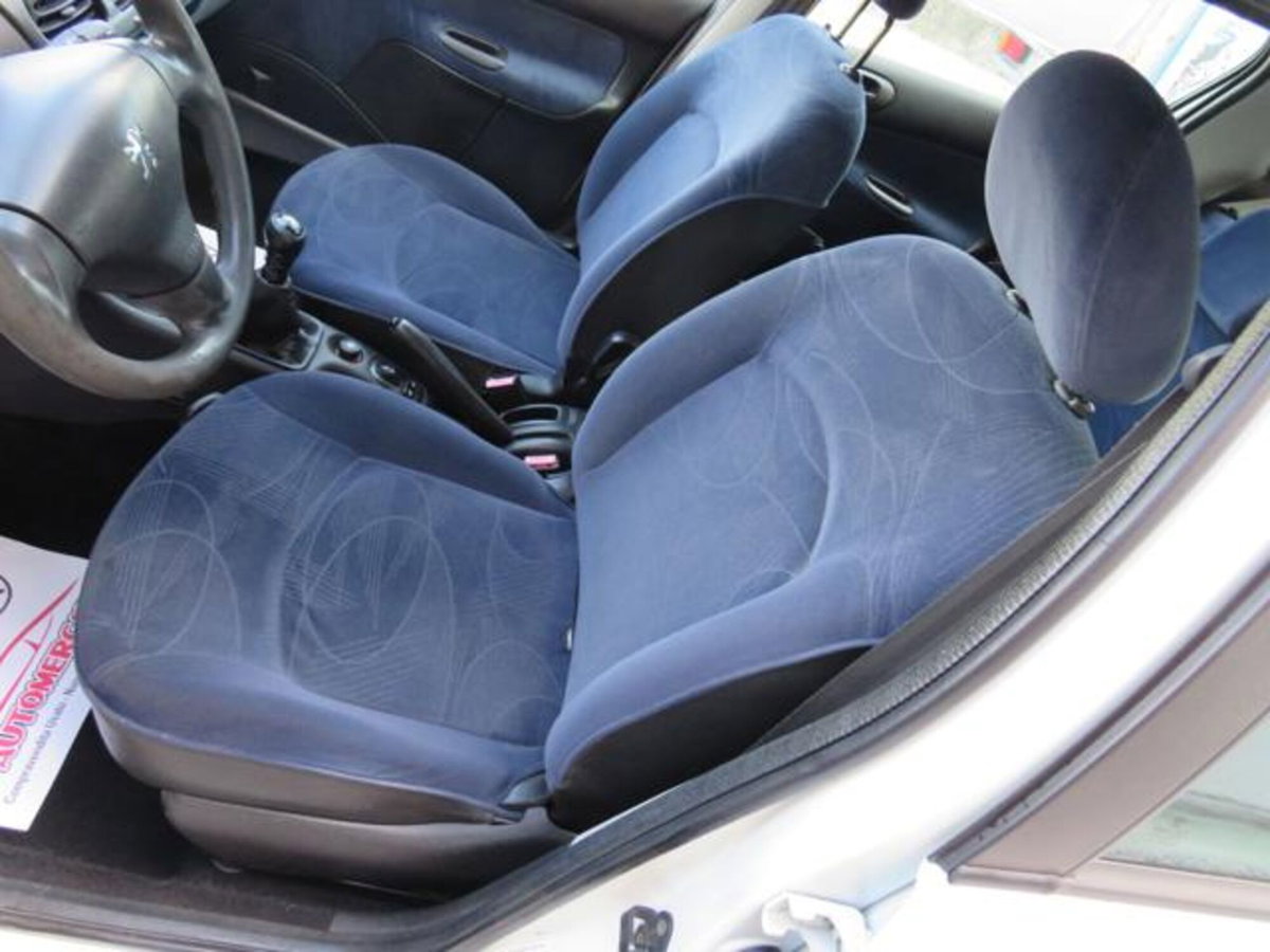 Peugeot 206 HDi 5p. XT (12)