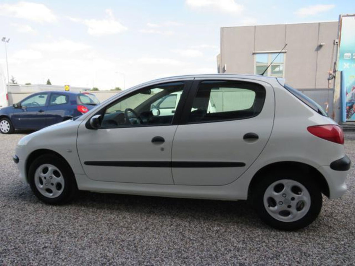 Peugeot 206 HDi 5p. XT (8)