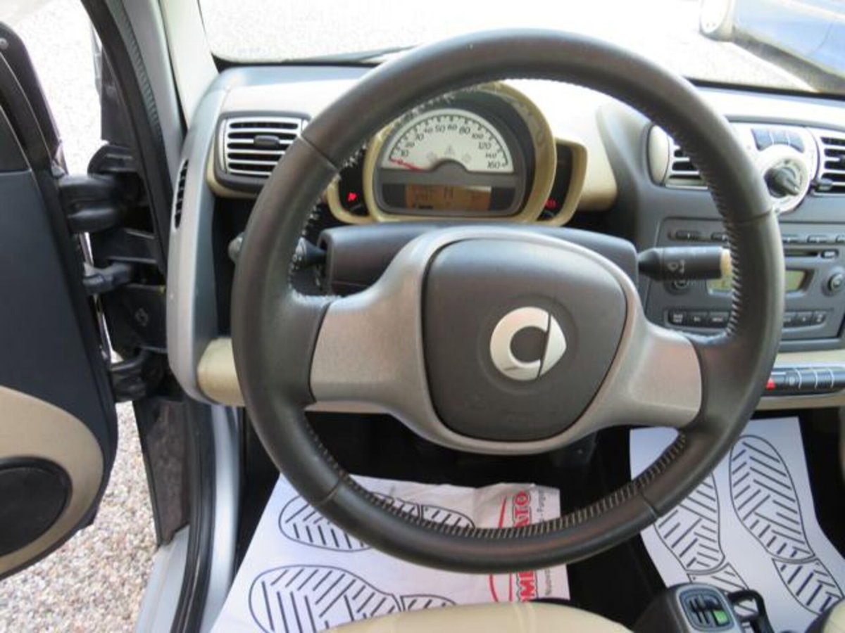 smart Fortwo 1000 52 kW MHD coupé passion (12)