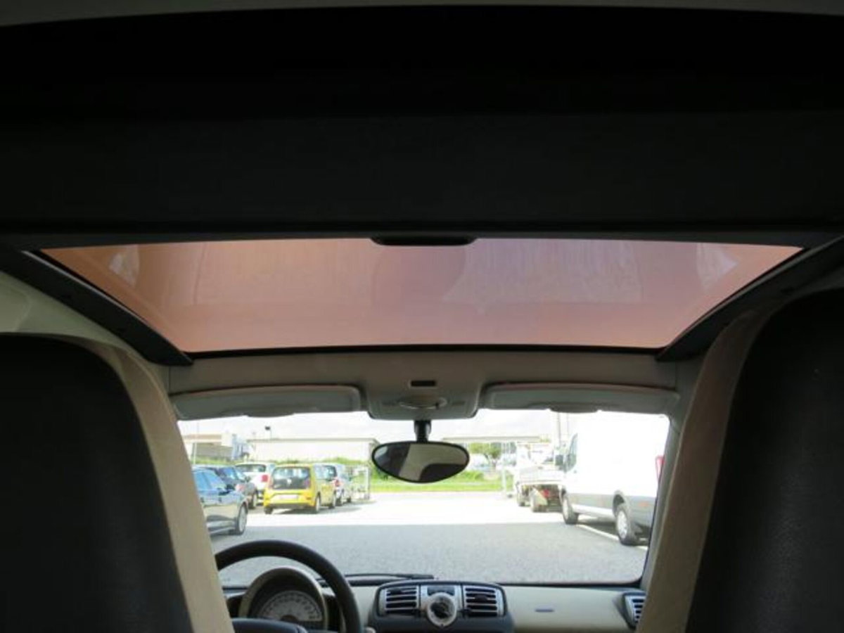 smart Fortwo 1000 52 kW MHD coupé passion (14)