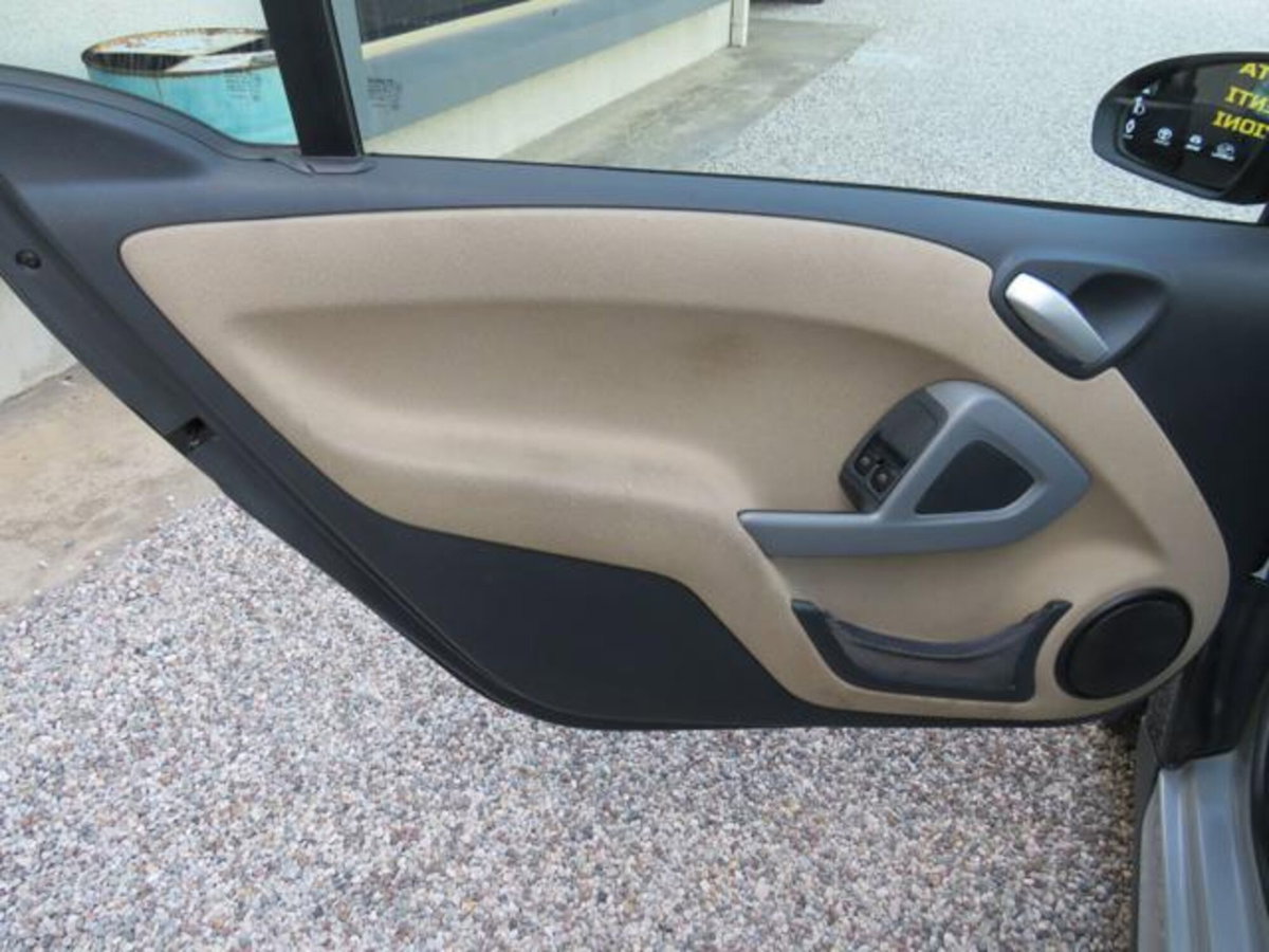 smart Fortwo 1000 52 kW MHD coupé passion (5)