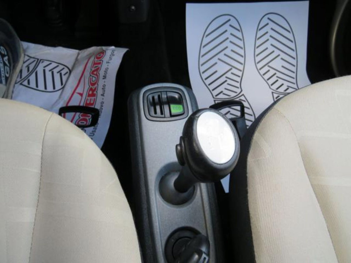 smart Fortwo 1000 52 kW MHD coupé passion (9)