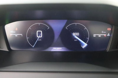 Peugeot 2008 PureTech 100 S&S Allure (2)