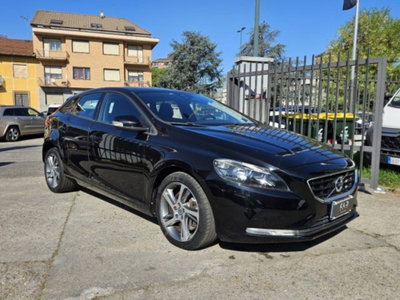 Volvo V40 D2 Geartronic Momentum (3)
